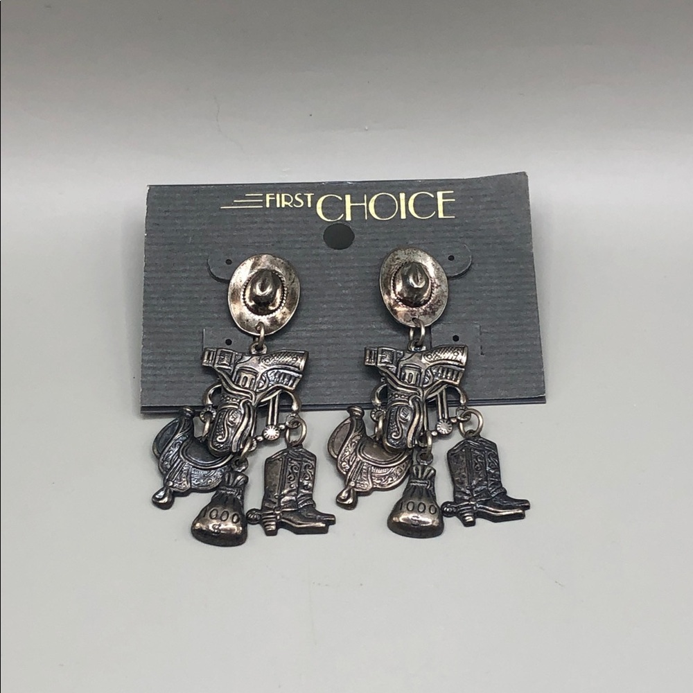 90's vintage new old stock western cowgirl gunslinger cowboy hat charm earrings.